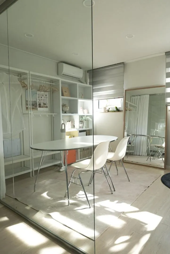 Appartement Seongsu 10 Minutes, K-Architectural Designers' Unique House à Séoul